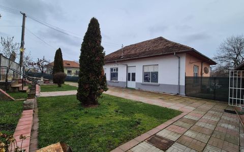 Spațiu Comercial 210 mp + Teren 2.000 mp | Centru Băjești | Chiriaș Existent