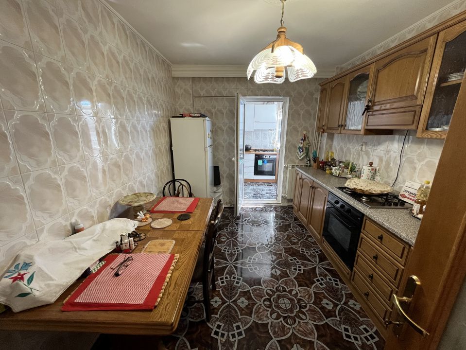 Fasleza nord, str Unirii, apartament cu 4 camere, decomandat, et 3/4! – fotografia 6 din 11