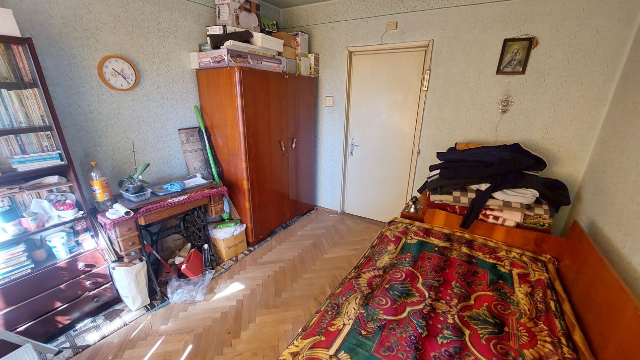 Apartament 3 camere decomandat, etajul 4, 1 Mai zona Insula – fotografia 3 din 7