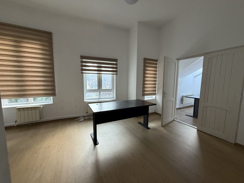 Spatiu de Birou de Inchiriat cu acces si Parcari CENTRU UltraCentral Alba Iulia – fotografia 4 din 16