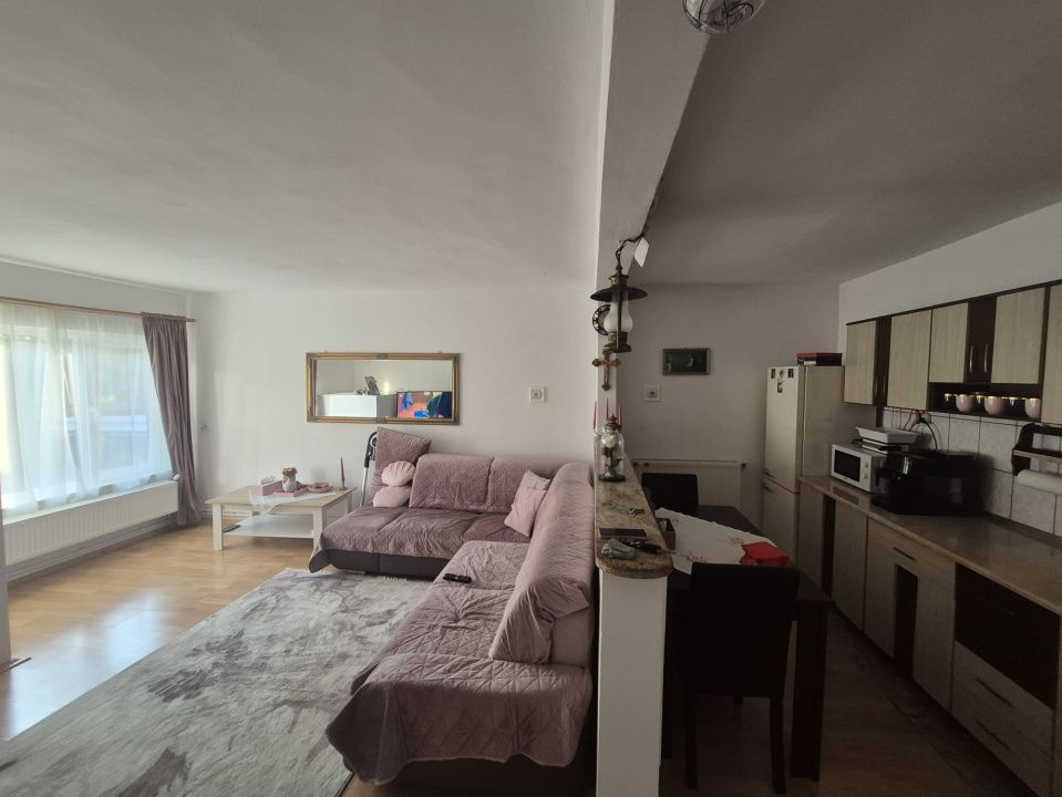 Casă de vânzare Reghin zona centrală cu 6 arii teren – fotografia 10 din 11