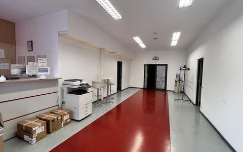 HALA DE INCHIRIAT 1165 MP | PIATA 1 MAI | BIROURI | ACCES TIR
