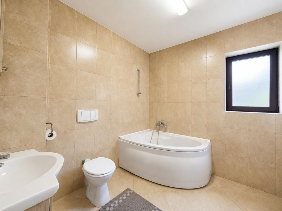 Vilă 6 camere Crevedia | 243 mp utili | Spațiu pentru întreaga familie – fotografia 16 din 18