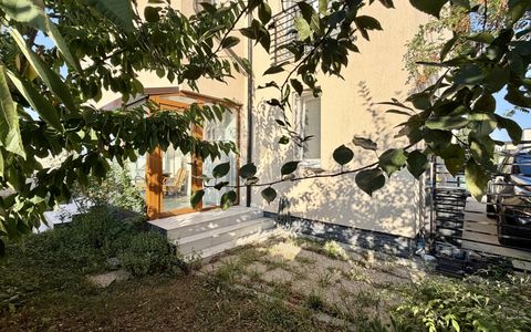 Casa de vânzare în Tunari – 3 dormitoare, curte proprie și 2 locuri de parcare