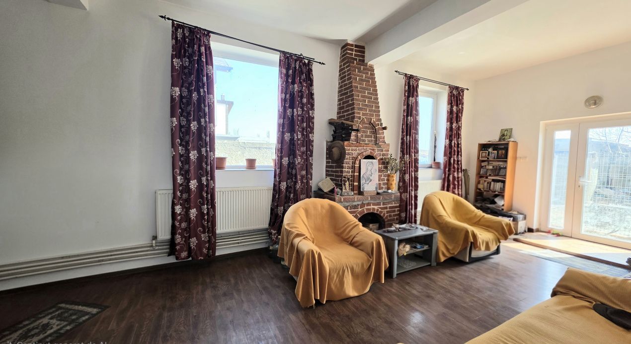 Vila de vanzare in Constanta, 6 camere, zona Km5 – fotografia 3 din 18