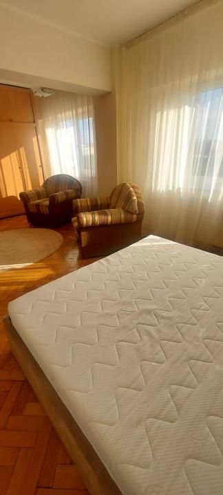 Apartament 3 camere de inchiriat | Ultracentral Magheru | Bloc Asirom | 89 mp – fotografia 8 din 10