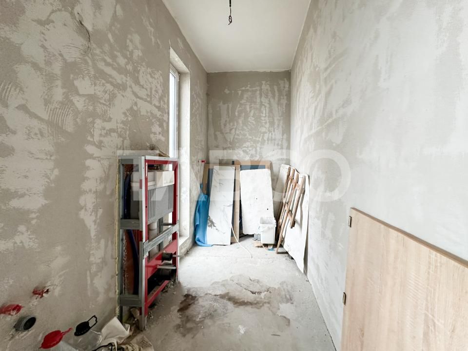 Casa cuplata de vanzare semifinisat in Dambul Rotund cu garaj – fotografia 3 din 14