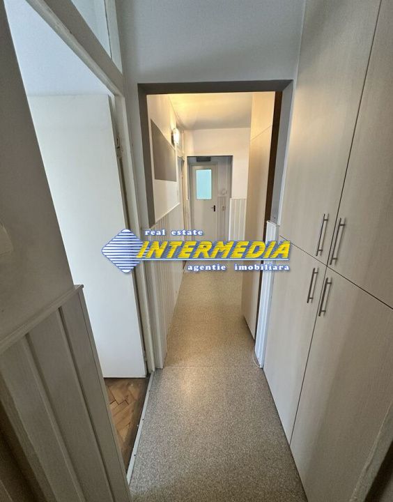 De Vanzare Apartament 4 camere decomandat 83 mp etaj 1 finisat complet – fotografia 10 din 14