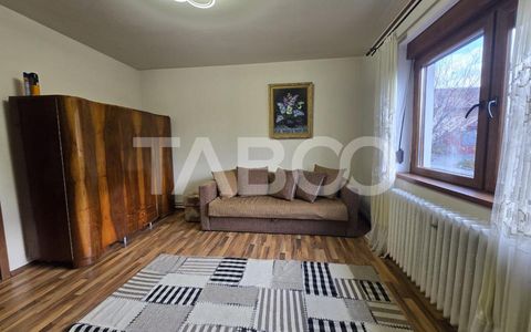 Casa individuala de vanzare 120mp 4 camere si curte 1310mp Gusterita