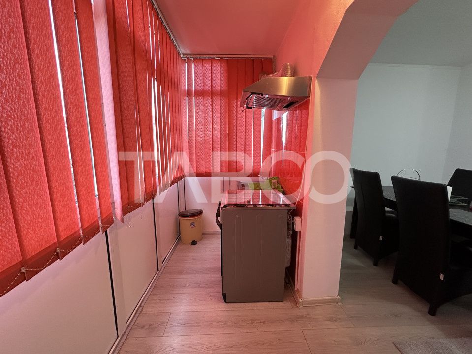 Apartament decomandat 3 camere 2 bai 68 mpu etaj 3 Calimanesti Valcea – fotografia 8 din 12