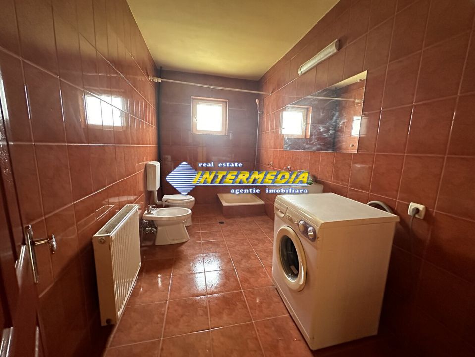 Vanzare Casa D+P+2E+Pod cu 10 camere, garaj si curte în zona Cetate, Alba Iulia – fotografia 48 din 52