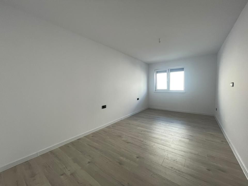TVA inclus | Garsoniera decomandata in Pitesti | Zona Stadion – fotografia 3 din 12