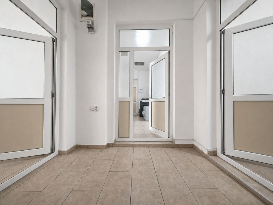 Investiție Strategică Ultra-Central, Tomis Mall - Cladire reconsolidata complet! – fotografia 8 din 11