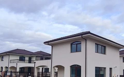 Case individuale noi, teren 380–400 mp, garaj și 3 băi | Dezmir