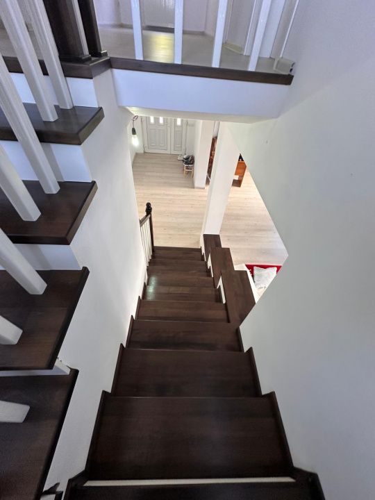 Casă P+1 cu 6 camere de vânzare în Mihail Kogălniceanu – teren 500 mp – fotografia 26 din 31