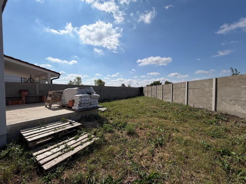 Duplex | 3 camere | Parter+Etaj | Toate utilitatile | Sanandrei | – fotografia 11 din 11