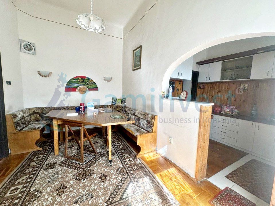 Apartament la casă ultracentral – fotografia 4 din 15