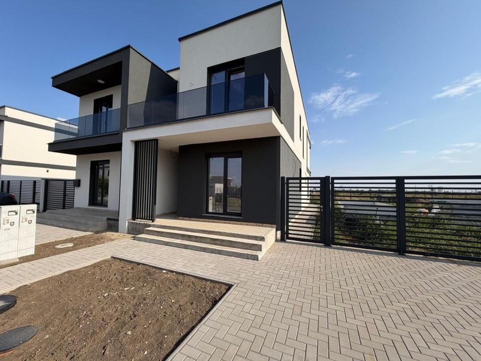 Duplex | Finisaje premium | Curte generoasa | Toate utilitatile | – fotografia 1 din 14