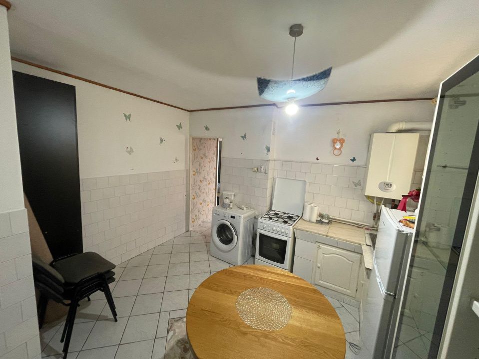 Apartament cu 4 camere de vânzare - Reghin - etaj 1 – fotografia 5 din 10