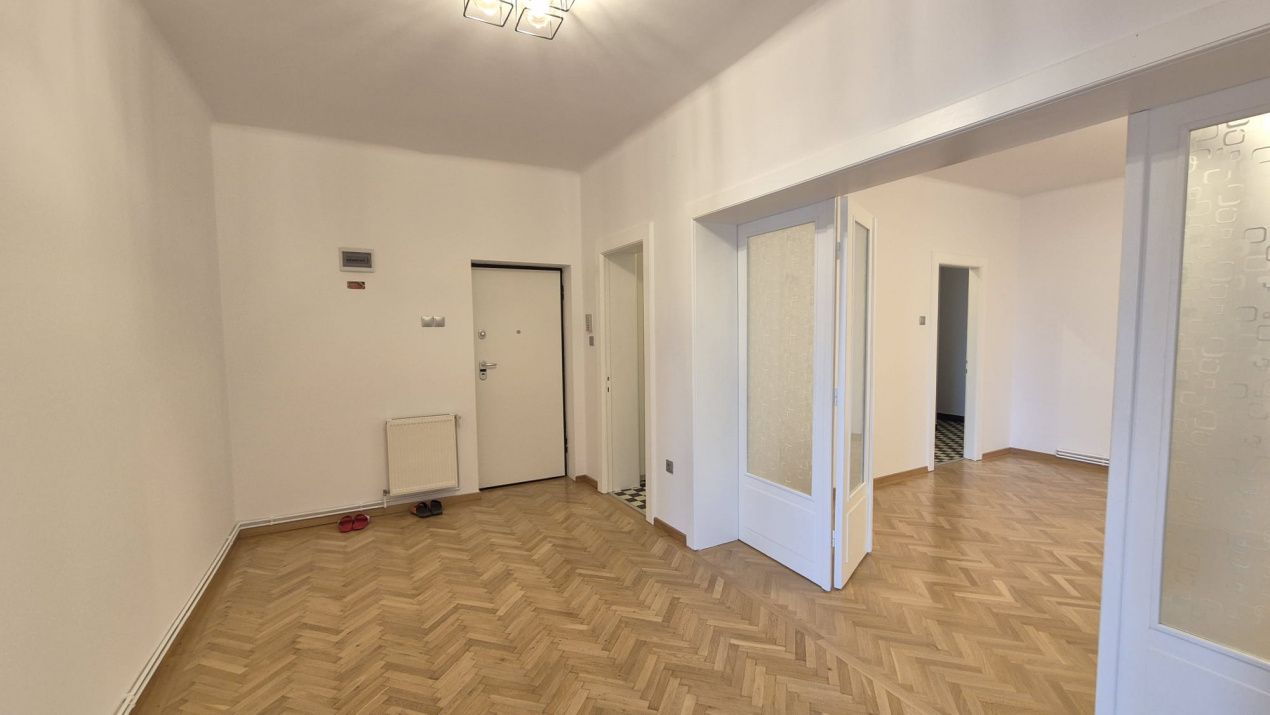 Apartament cu 2 camere partial mobilat in zona centrala – fotografia 4 din 15