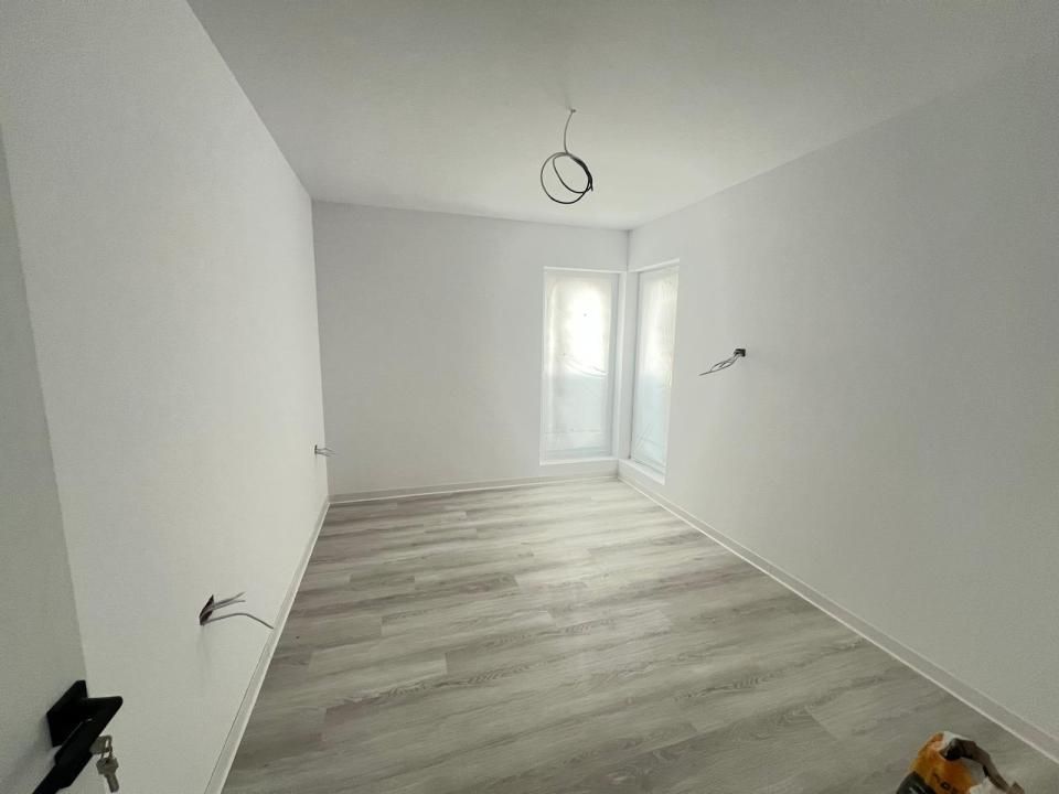 Casa-Vila-4Camere-108mp-Parter-Etaj-Curte-300mp-Incalzire-Pardoseala-Sanpetru – fotografia 12 din 13