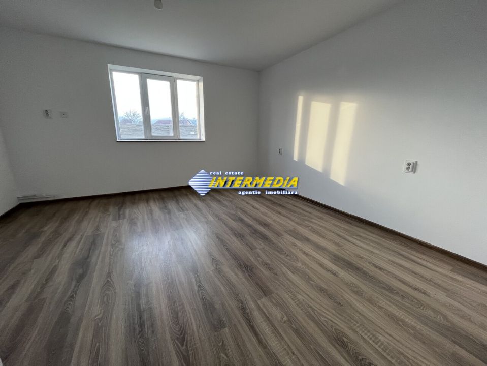 Casa noua cu 4 camere , pivnita de vanzare Alba Iulia finisata teren 1400 mp – fotografia 5 din 11