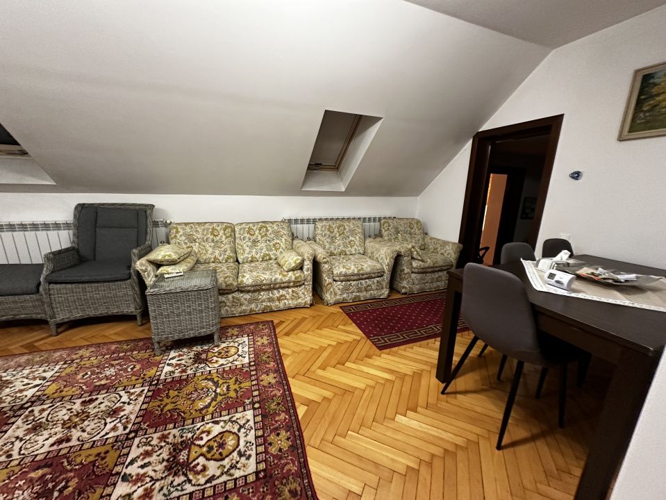 Casa P+M Zona Hotel CETATE 715 mp Teren Garaj Terase Piscina ideal Regim Hotelie – fotografia 16 din 26