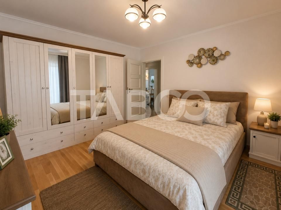 Apartament de vanzare 4 camere balcon boxa lift bloc nou zona Centrala – fotografia 1 din 20