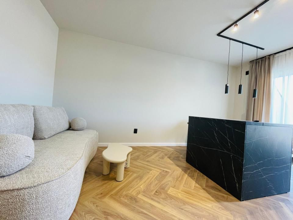 Apartament 3 Camere, LUX, 53 mp, terasa 36 mp, lift, panoramic, zona Eroilor! – fotografia 2 din 10
