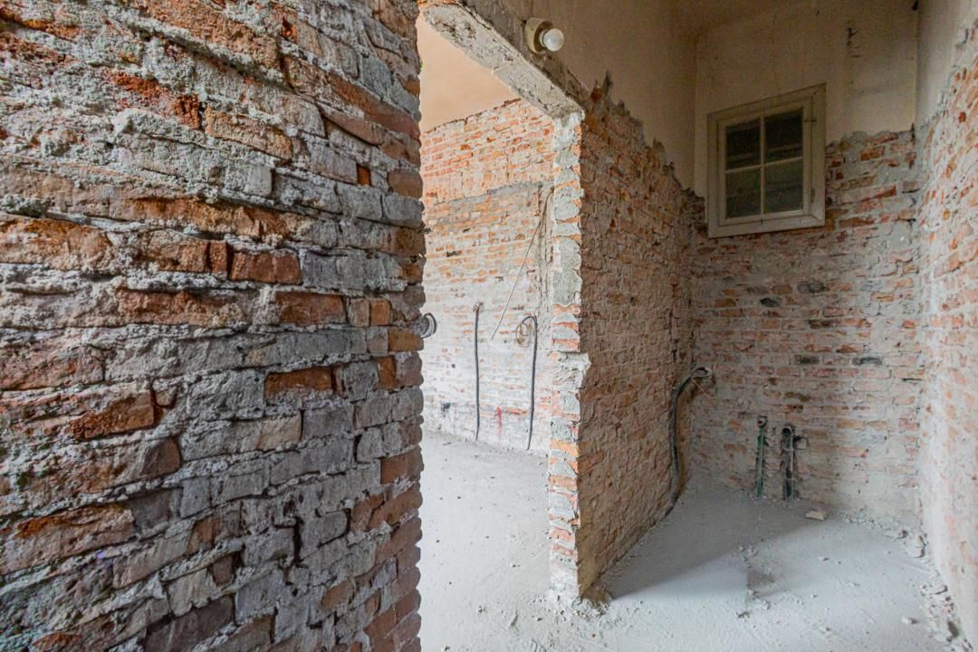 Proiect de restaurare lângă Cetatea Prejmer,  casă și teren de 5.458 mp – fotografia 32 din 35