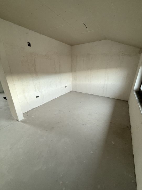 EXCLUSIVITATE !! COM 0% !! De vânzare duplex 4 cam 160 mpu D+P+E str Oasului – fotografia 15 din 31