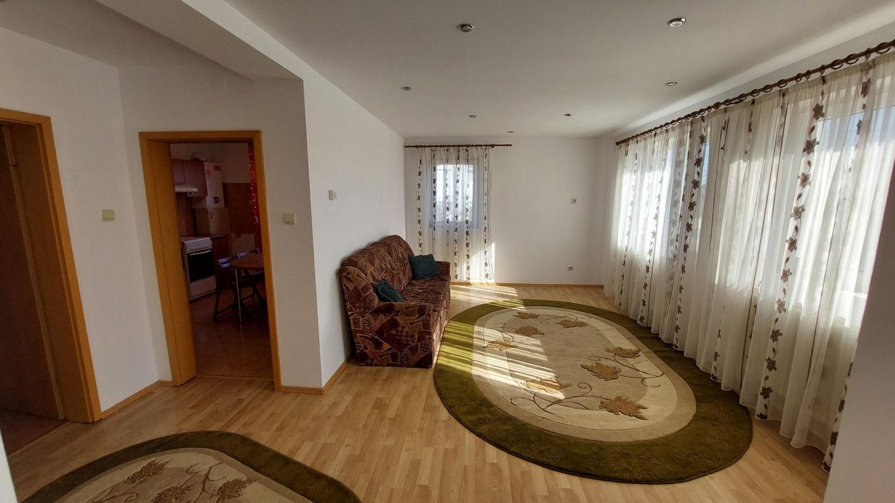 Apartament 3 camere si Garaj, in Vila, finisat – fotografia 8 din 12