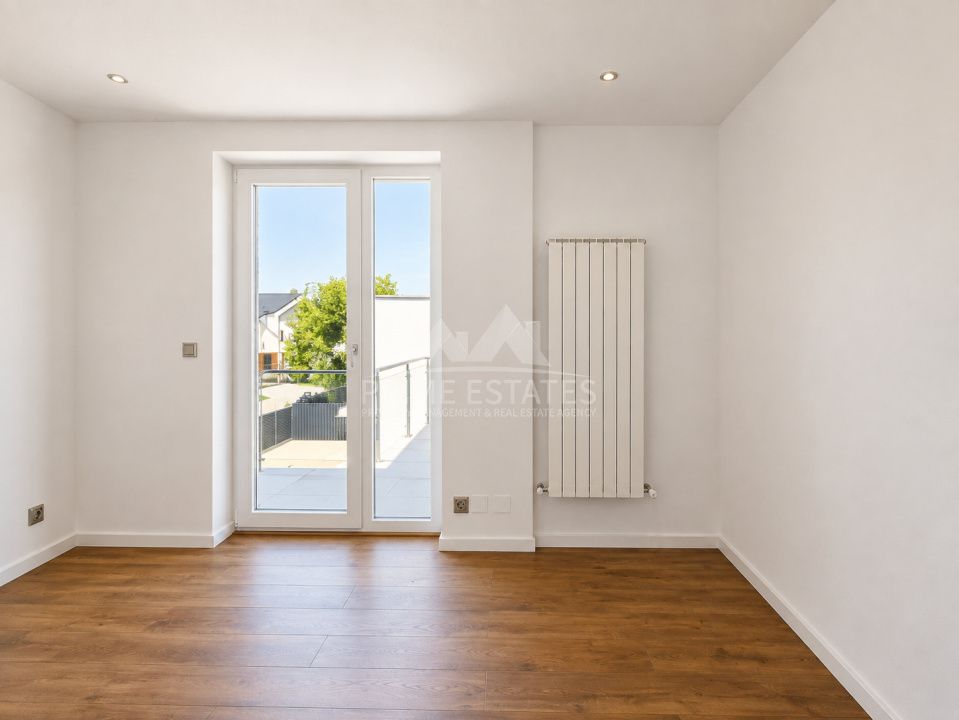 Vila tip duplex complet renovata 2026,  Sidney Residence Tunari – fotografia 21 din 26
