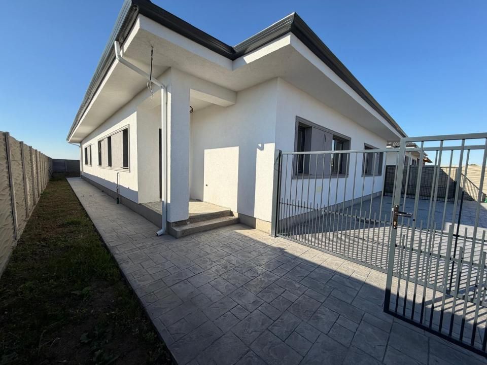 Duplex in Covaci | Toate utilitatile | Parter | Curte generoasa | – fotografia 2 din 12
