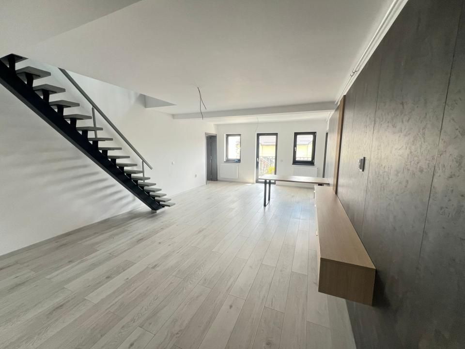 Apartament-3 Camere-Dressing-Mobilat-Utilat-Parcare-etaj 1-Izvor-Tarlungeni – fotografia 3 din 13
