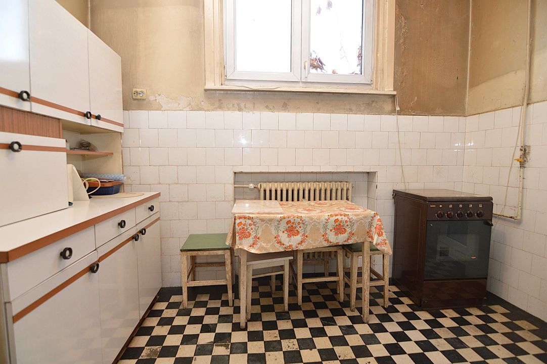 VANZARE APARTAMENT 4 CAMERE CALEA CALARASILOR – SFANTUL STEFAN – fotografia 13 din 30