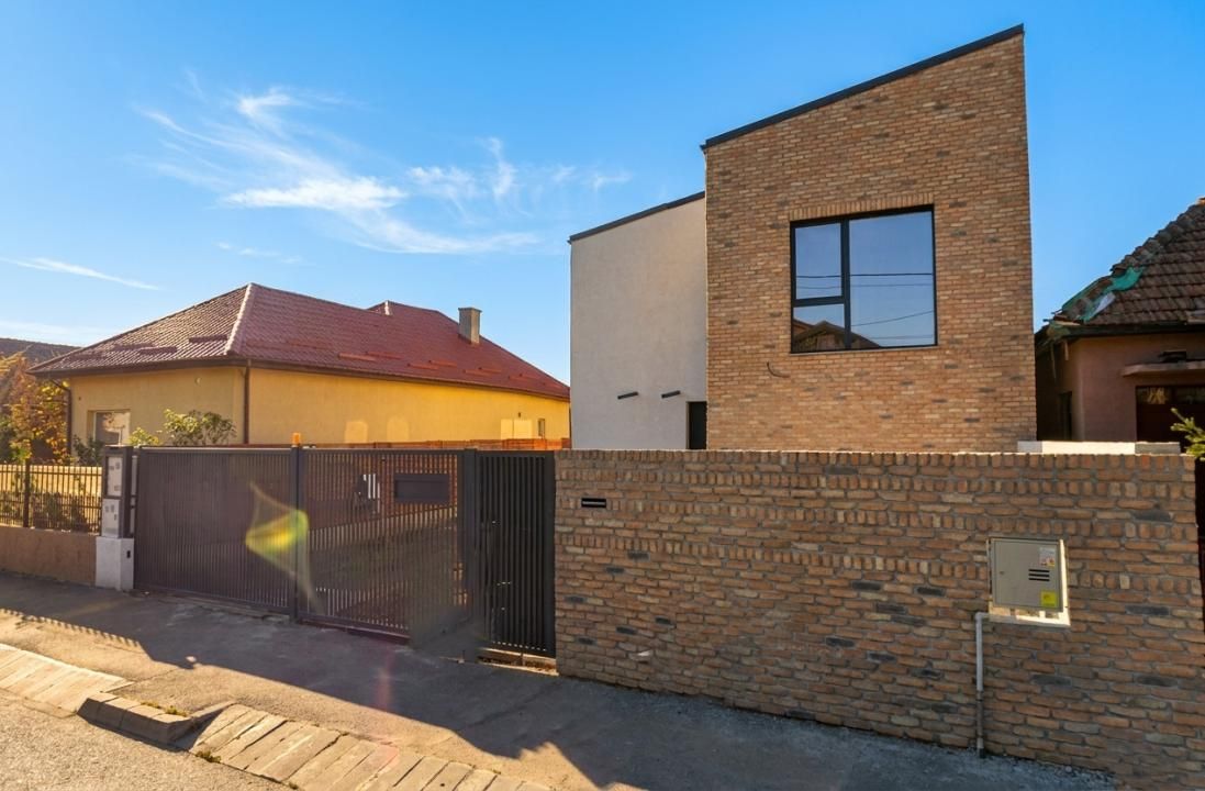 Casă individuala, 166 mp, 5 camere-Someseni – fotografia 1 din 5