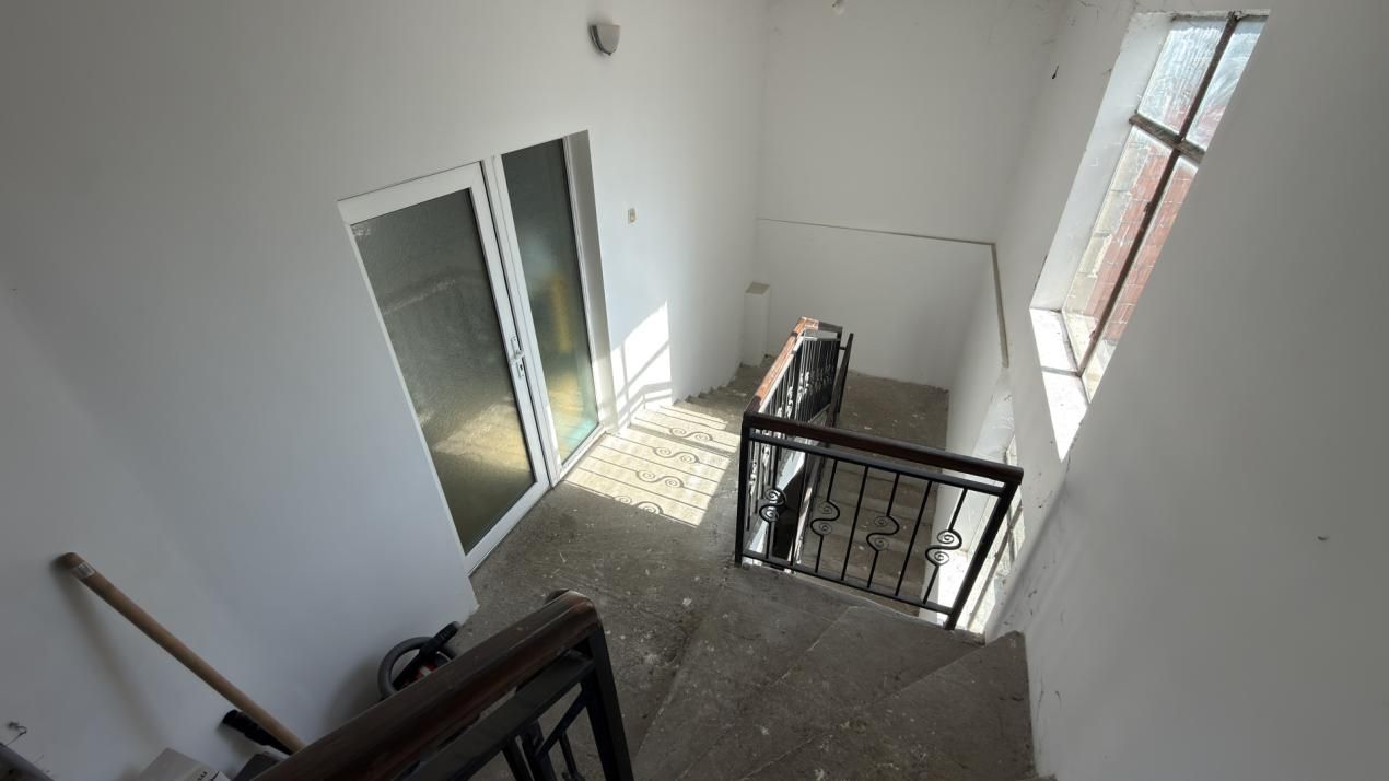 Casa individuala P+E+M cu 7 camere, garaj 140mp, 1084mp teren - Timisoara – fotografia 29 din 31