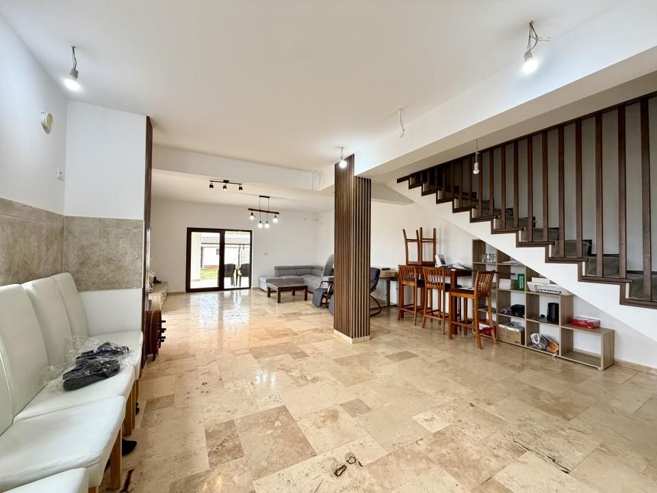 COMISION 0% - Duplex 4 camere, 135 mp utili, 330 mp teren - Timisoara – fotografia 1 din 13