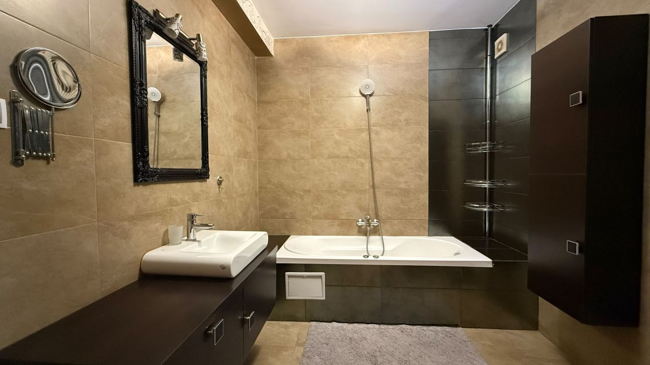 Apartament 2 camere + dressing, cart.Europa, decomandat, balcon, parcare – fotografia 10 din 12