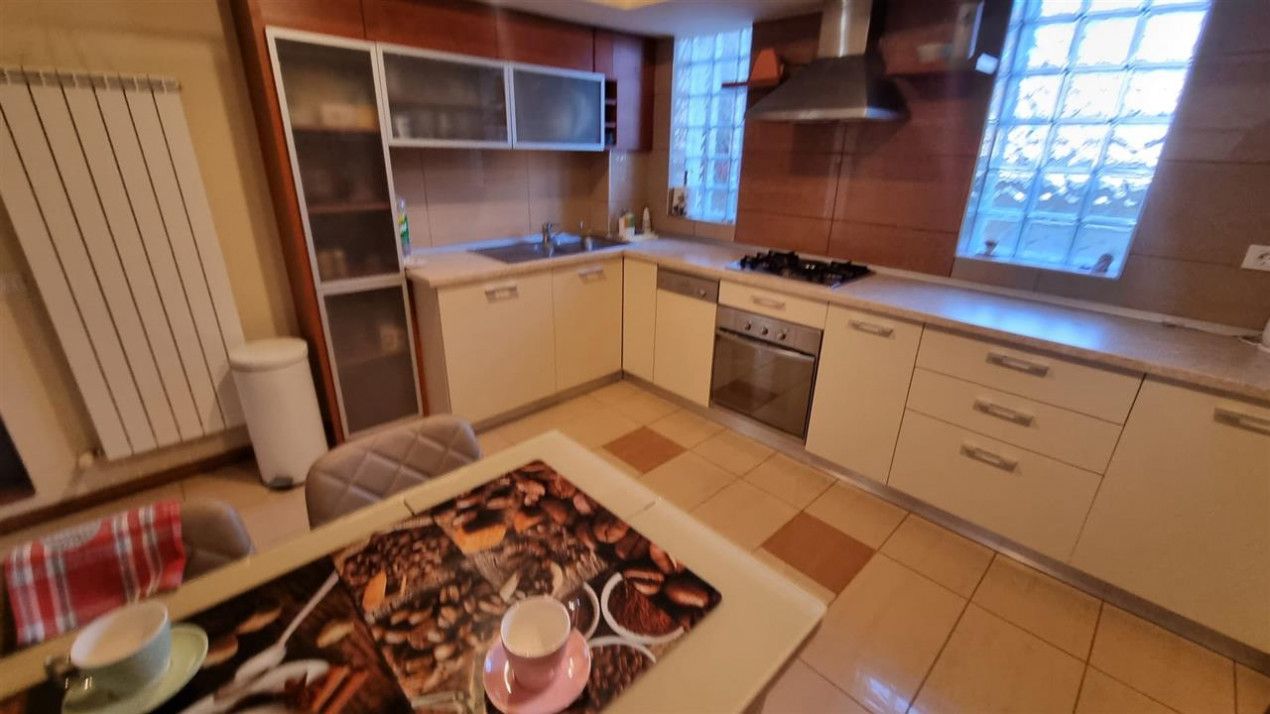 Inchiriere Vila Lux Ploiesti – fotografia 45 din 68