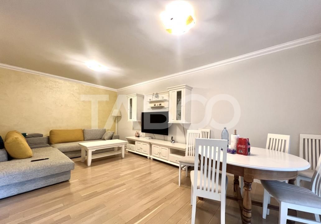 Apartament cu 2 camere zona Centrala decomandat cu dressing si terasa – fotografia 1 din 7