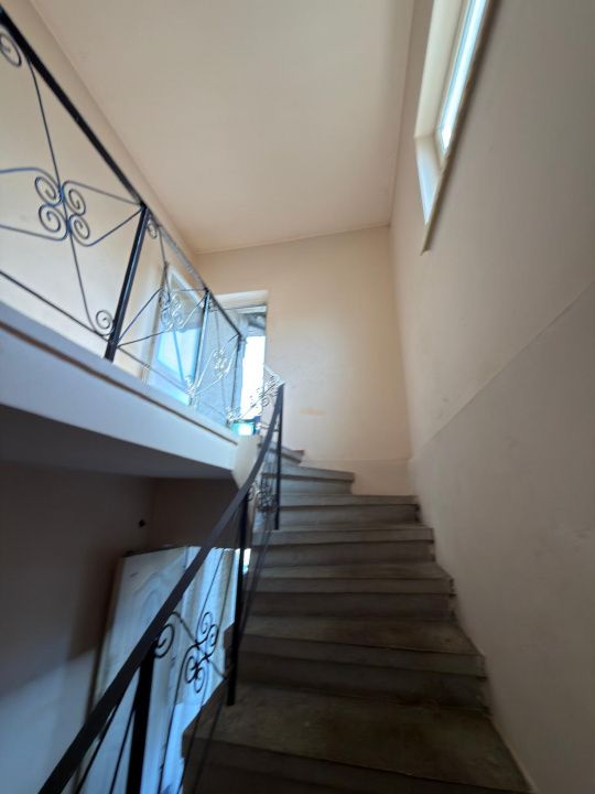 Casă P+1 de vânzare, 4 camere, aproape de centru, ideală pentru locuit – fotografia 4 din 9