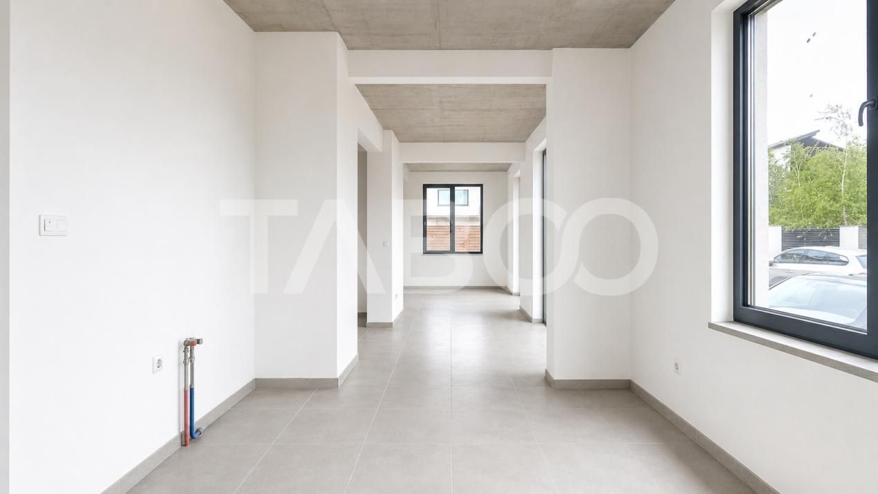 Spatiu comercial posibilitate alimentatie publica NOU zona Selimbar – fotografia 3 din 8