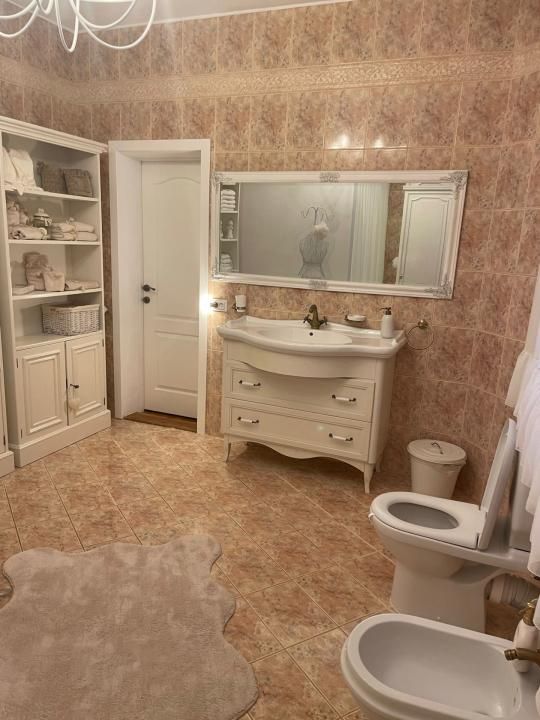 Vilă de lux 10 camere, 550 mp utili –Micro 6, Târgoviște, lângă Sala Polivalentă – fotografia 15 din 22