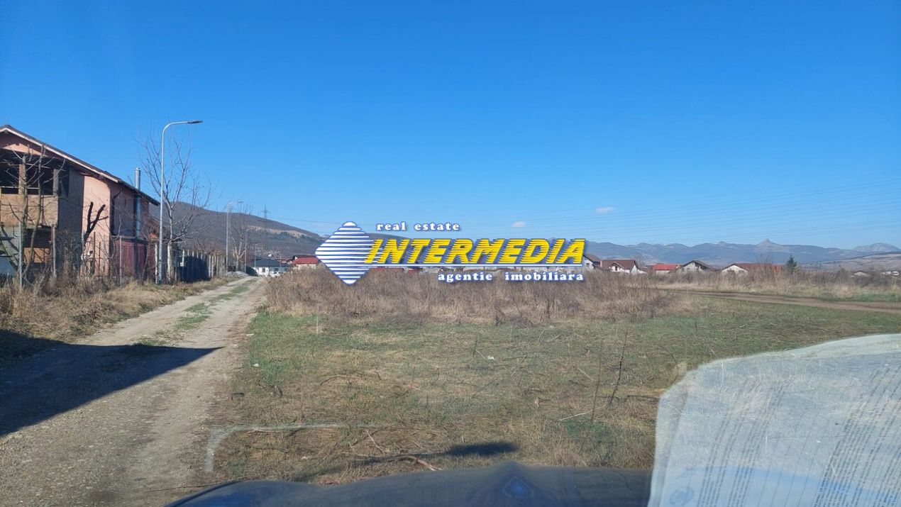 Teren Intravilan in Cetate pozitie deosebita – fotografia 1 din 6