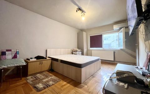 Apartament cu 3 camere, 72mp utili, etaj 2, decomandat - zona Lunei