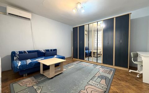 Apartament 2 camere 54 mp utili, loc de parcare in curte  - Zona centrala