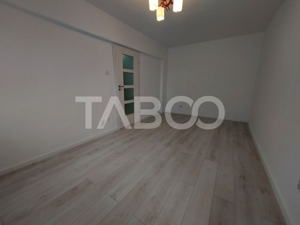Apartament decoamandat de vanzare renovat complet zona Rahovei Sibiu – fotografia 3 din 10