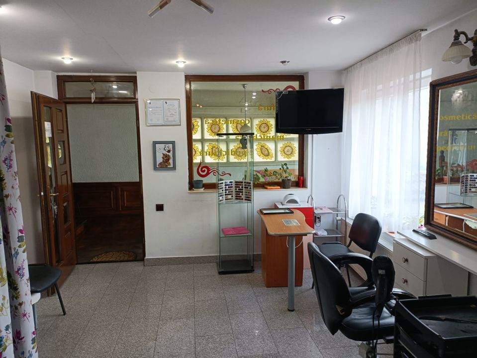 Casă și spațiu comercial de vânzare Reghin zona centrală. – fotografia 11 din 16